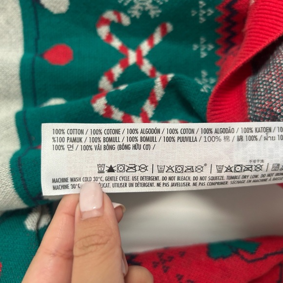 Disney Parks Exclusive Star Wars Ugly Spirit Jersey Sweater size small 5/6 - Picture 10 of 13